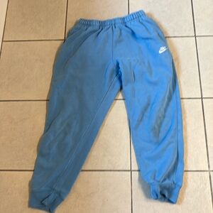 Nike men’s sweatpants.
